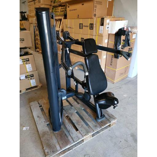 Preowned Commercial Lifefitness Signature Shoulder Press